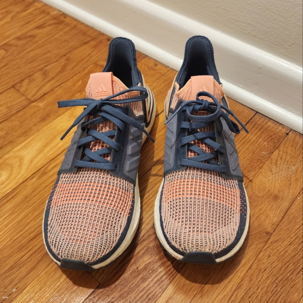 Adidas Ultraboost Women's Sneakers, pink and blue, size 10.5 - Picture 2 of 4